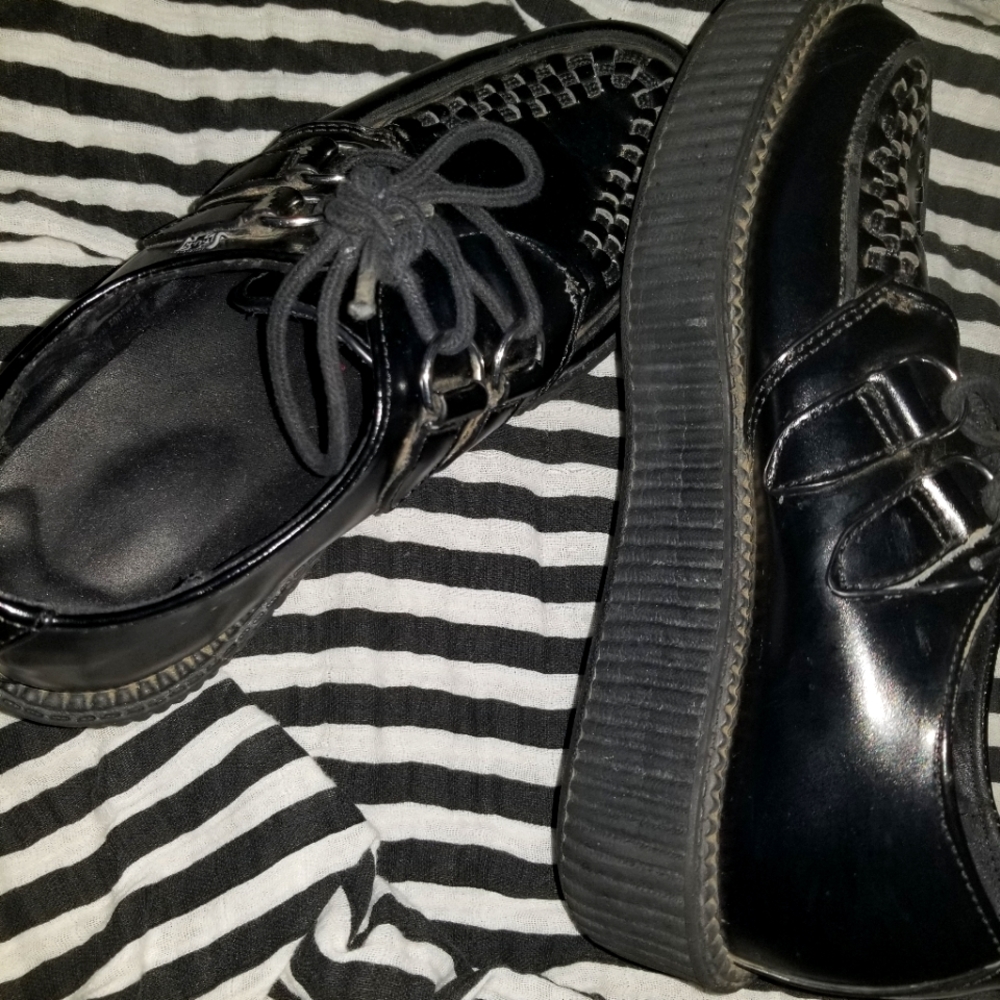 T.U.K shoes